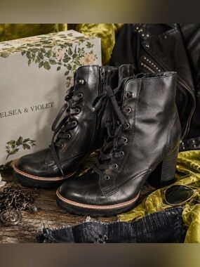 Chelsea & Violet Black Leather Lace-Up Combat Boots with Side Zipper